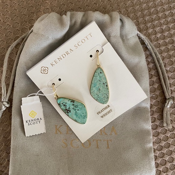 Kendra Scott Jewelry - Kendra Scott turquoise Earrings